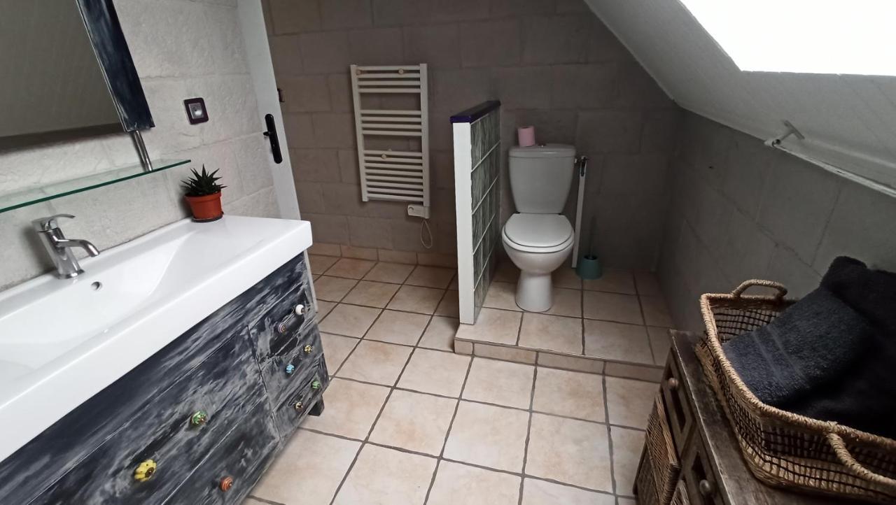 Chambres D'Hotes Solely Saint-Clair-de-la-Tour ภายนอก รูปภาพ